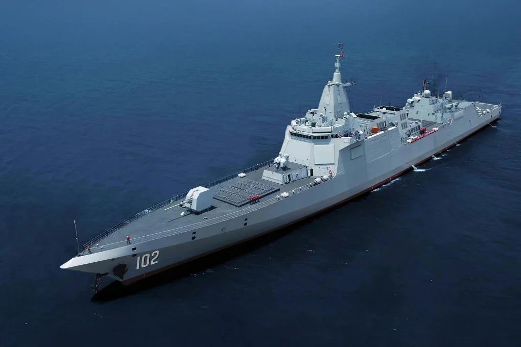 POWERFUL WARSHIPS; Type 055 Renhai Class Destroyer